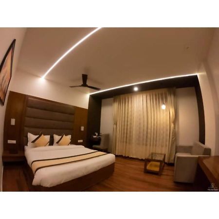 Hotel Prime Residency Chhatarpur Kültér fotó