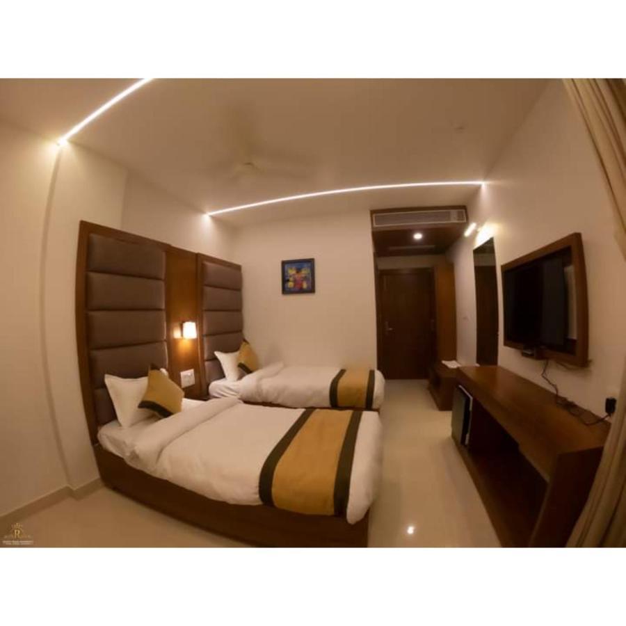 Hotel Prime Residency Chhatarpur Kültér fotó